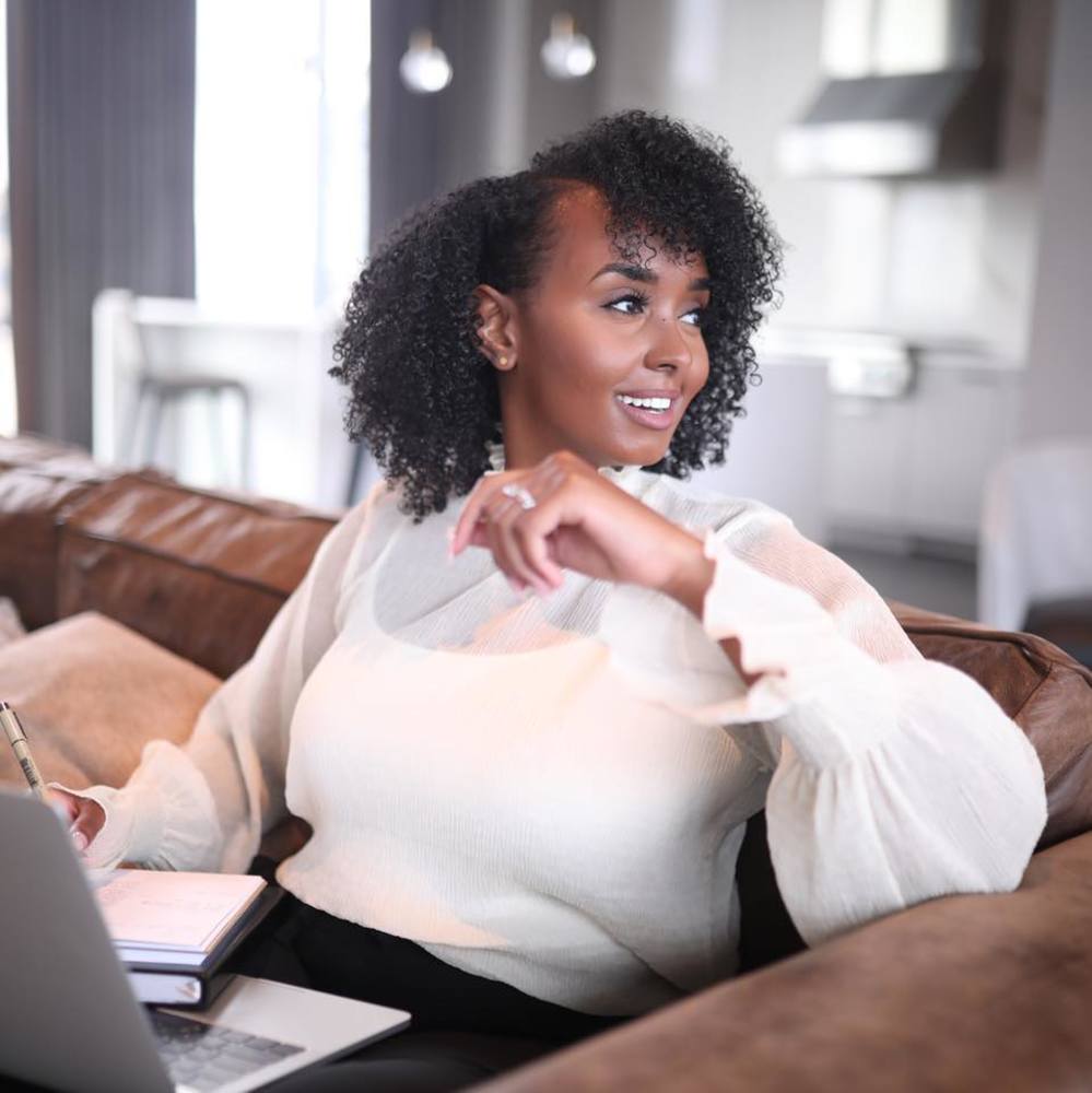 Meet your Posher, Anisa